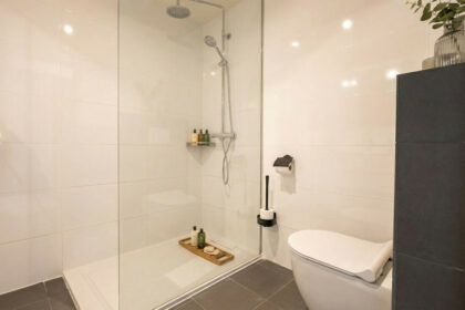 69b85e72b567cb018169f5d9c14ed99a - 10