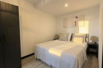 69b85e72b567cb018169f5d9c14ed99a - 12