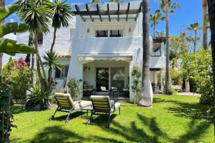 69c83cc49b8c7c46235f176ab9c0e13d - 1