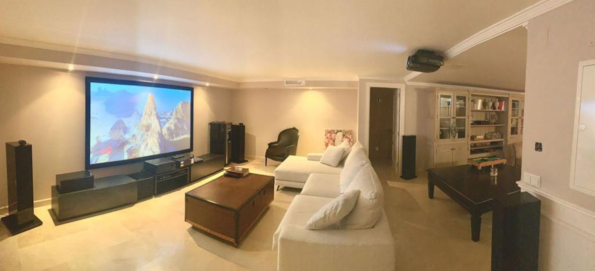 69c83cc49b8c7c46235f176ab9c0e13d - 10