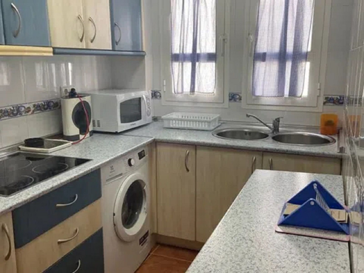 69e98b8c06bb09c078971c6ce87008b4 - 4