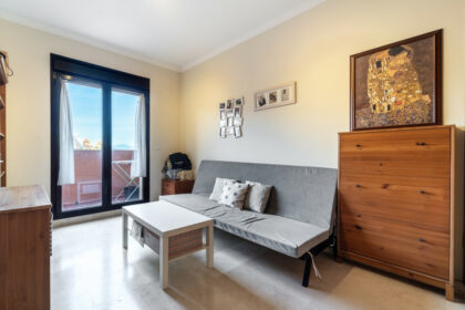 69fab93570eb9c18cb218f1d519e2838 - 17