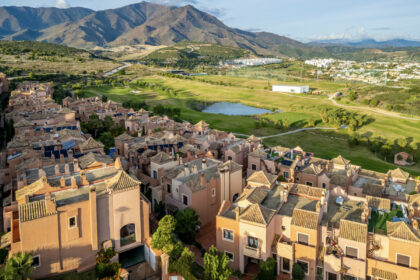 69fab93570eb9c18cb218f1d519e2838 - 23