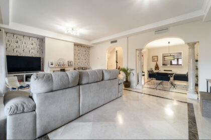 69fab93570eb9c18cb218f1d519e2838 - 5