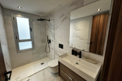 6ab2813497afa9a4718b2855c0cc8fe6 - 15