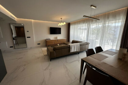 6ab2813497afa9a4718b2855c0cc8fe6 - 8