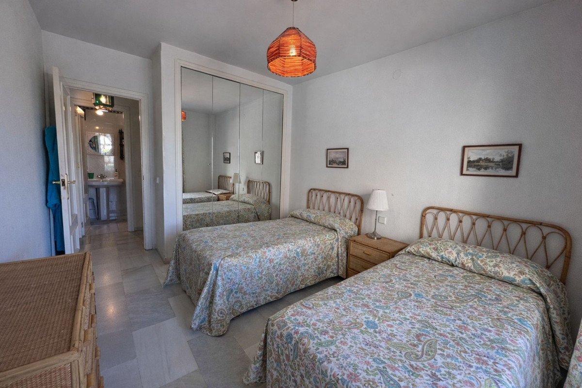 6b147d5f602c5238c2c0dc001c5ed8ac - 21