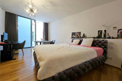 6b59c528281d0be77f4b179dab87e3d0 - 10