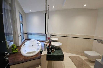 6b59c528281d0be77f4b179dab87e3d0 - 17