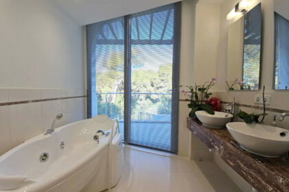 6b59c528281d0be77f4b179dab87e3d0 - 18