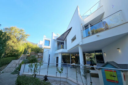 6b59c528281d0be77f4b179dab87e3d0 - 28