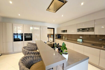 6b59c528281d0be77f4b179dab87e3d0 - 7