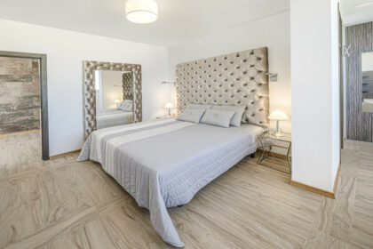 6bb7fca7fa7166195d01854180a993cd - 10