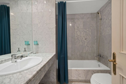 6d1b85a83e538e561c23026ee8060f8e - 11