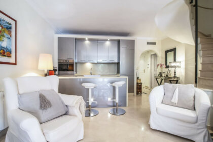 6dc6b6b43781ad789c3f01cf5ba141fa - 13