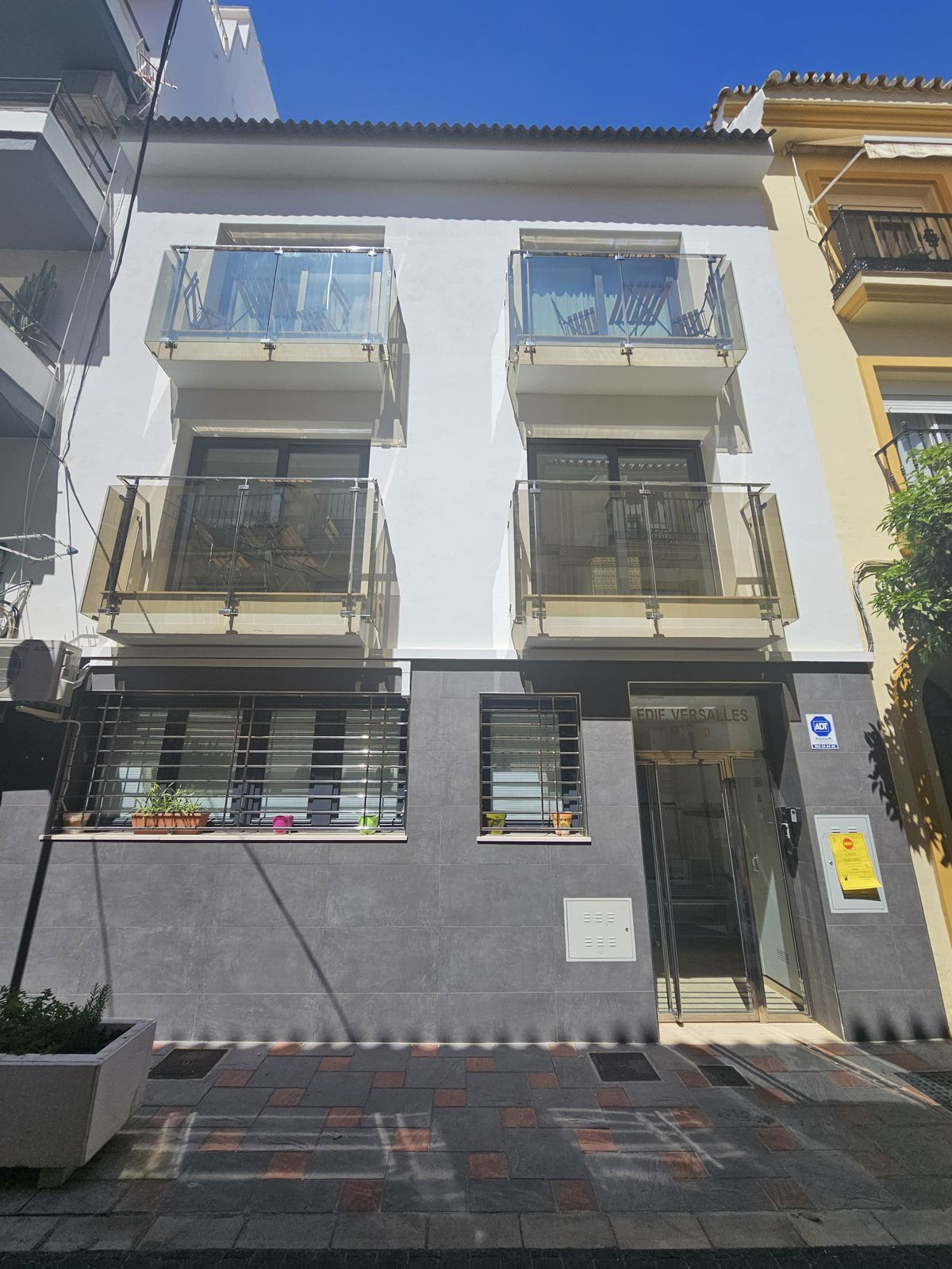 6dc99f223e78d83ee2e9e0acced32327 - 2