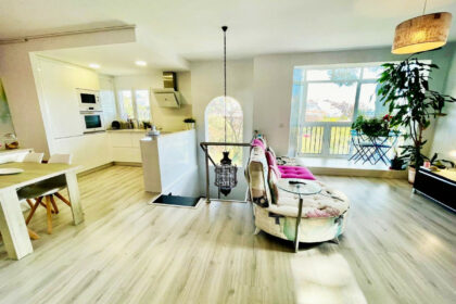 6eb693e620bef8540b22ad3a90bdb28e - 8