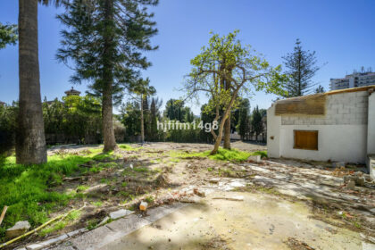 7013f6f4c39083fa0823fb91cbd28d35 - 14