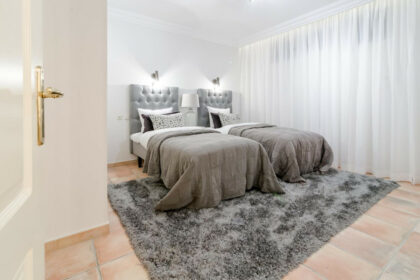 70d680f8766abc9aa75a84c867d36344 - 13