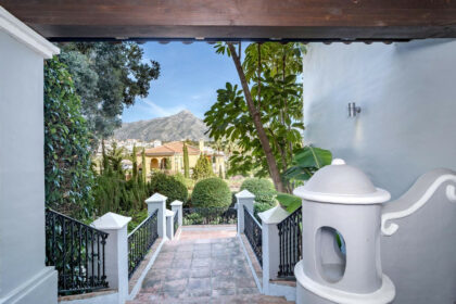 70d680f8766abc9aa75a84c867d36344 - 14