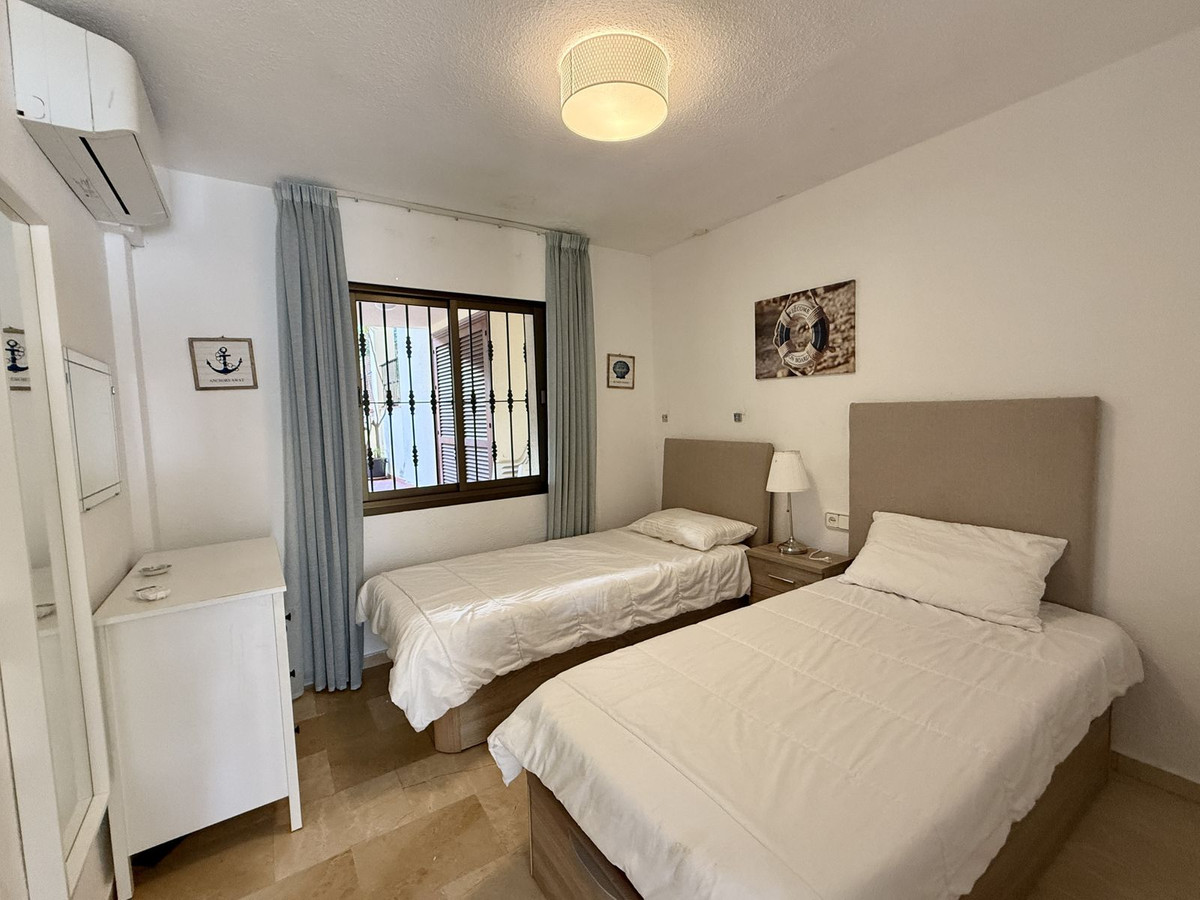 7165e1a4ff106f782c1d43dfe52abfcc - 15