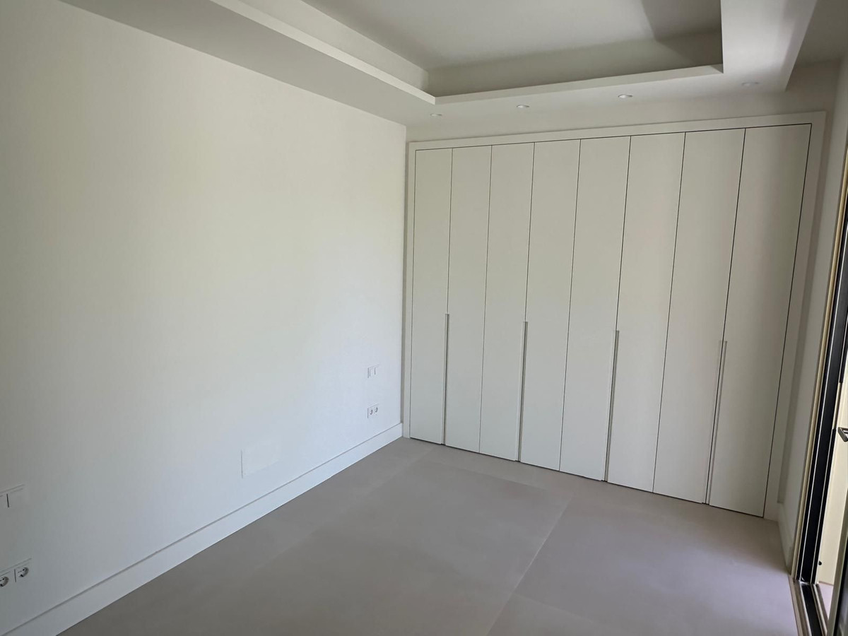 71915b675496db665844fb4261e20c26 - 19