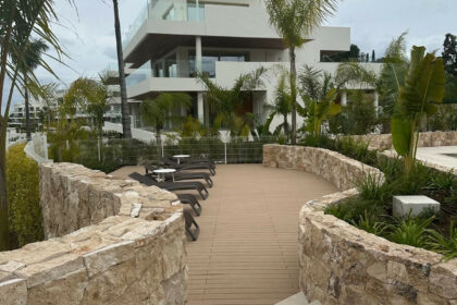 71915b675496db665844fb4261e20c26 - 50