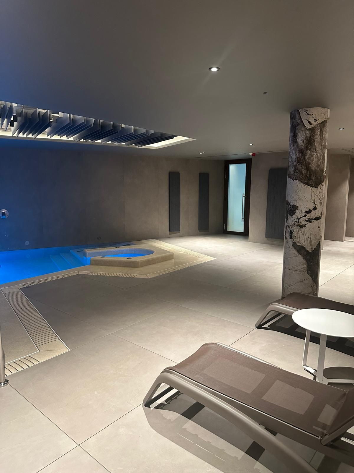 71915b675496db665844fb4261e20c26 - 58