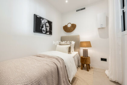 7224d6fcff24cf980a20e68c407269c1 - 12