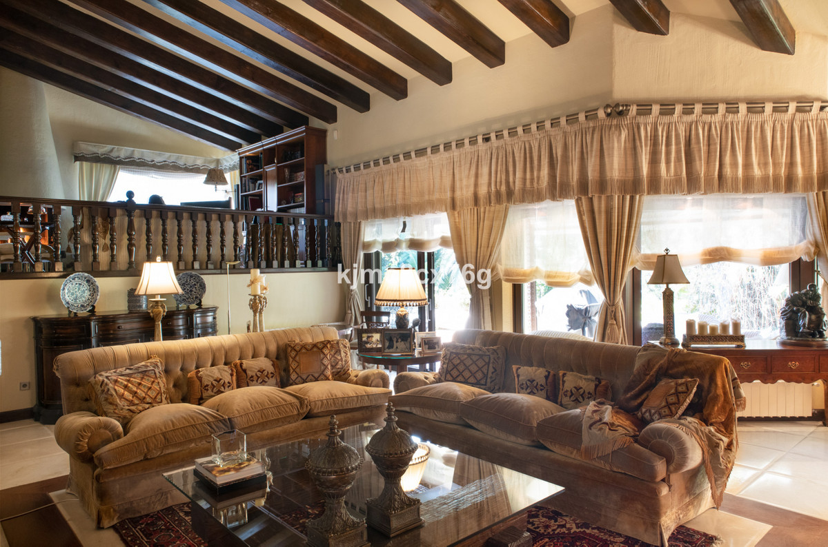 7273c0f51e534cf647dc171f0bf2422c - 11