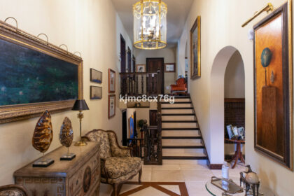 7273c0f51e534cf647dc171f0bf2422c - 18