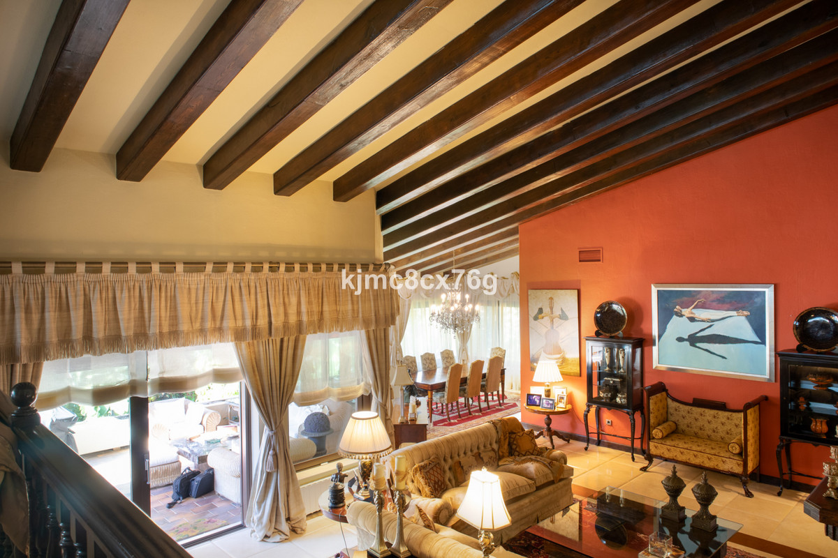 7273c0f51e534cf647dc171f0bf2422c - 26