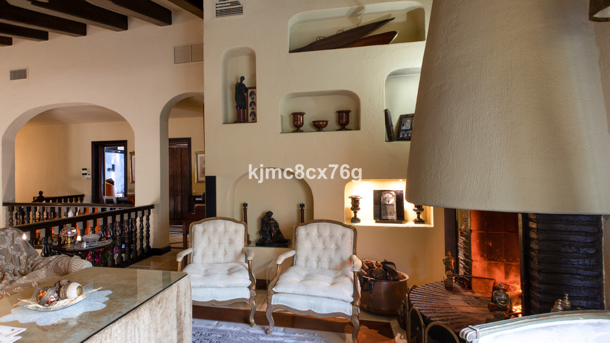 7273c0f51e534cf647dc171f0bf2422c - 27