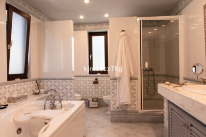 7273c0f51e534cf647dc171f0bf2422c - 42