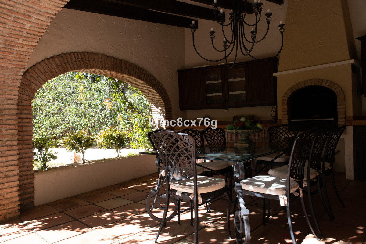 7273c0f51e534cf647dc171f0bf2422c - 53