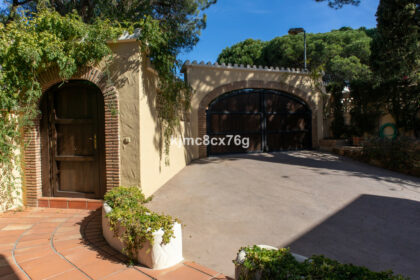 7273c0f51e534cf647dc171f0bf2422c - 58