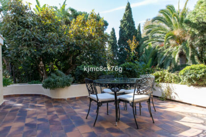 7273c0f51e534cf647dc171f0bf2422c - 6