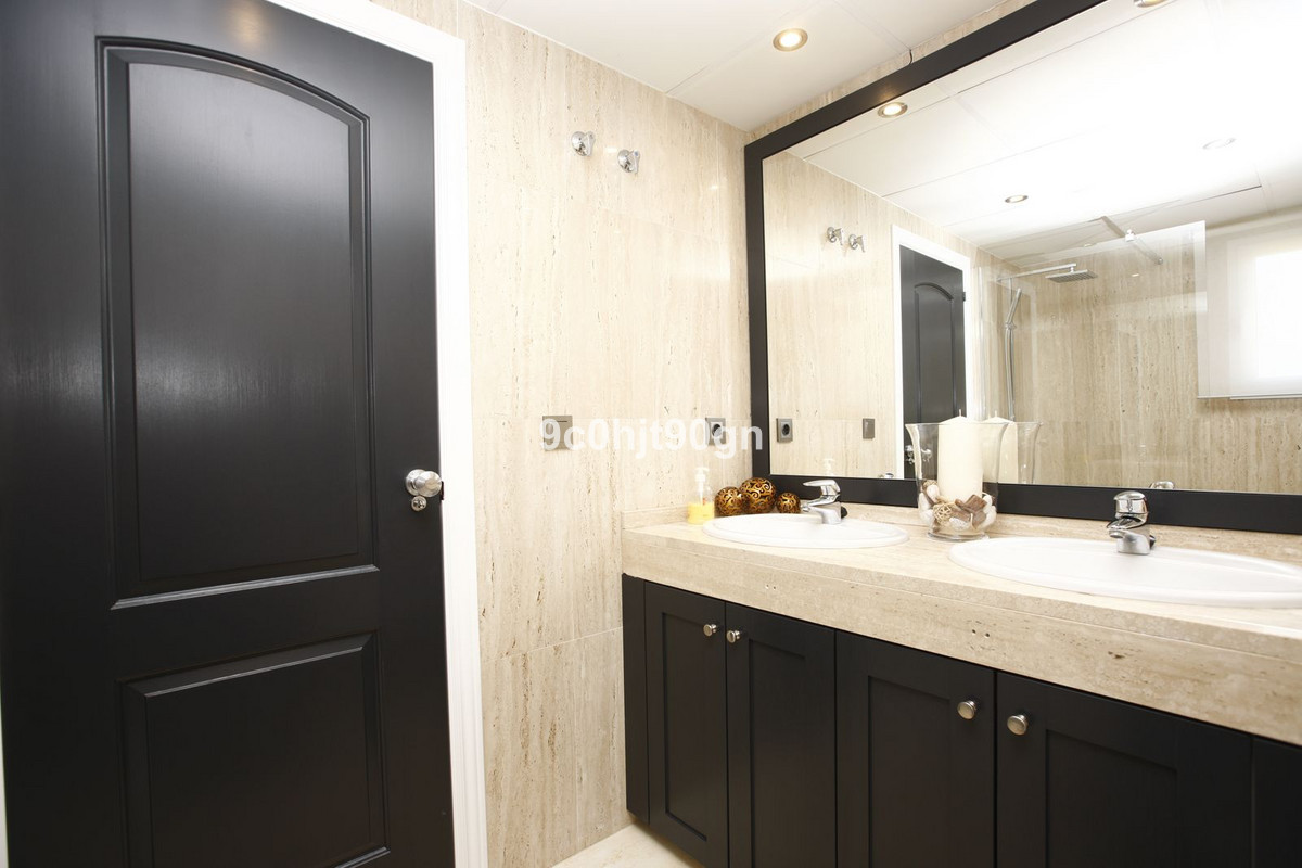 73fac7e615f892c1804052e7e79523df - 14