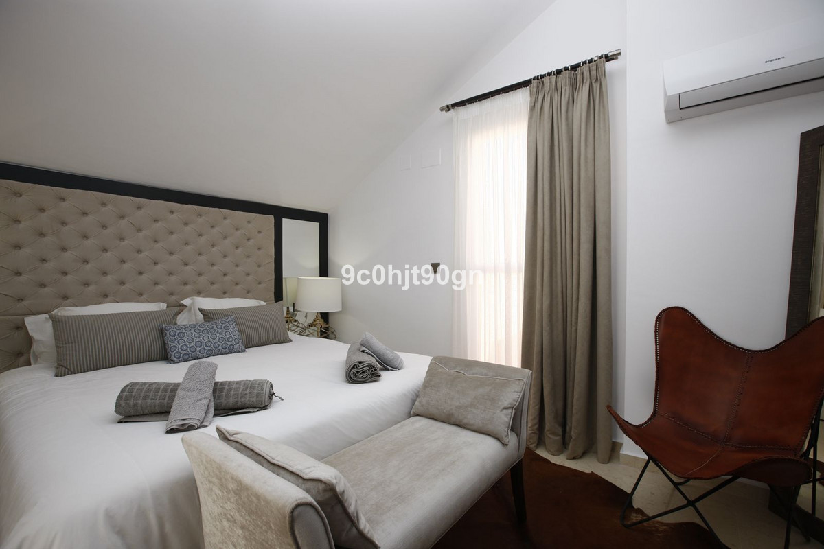 73fac7e615f892c1804052e7e79523df - 21