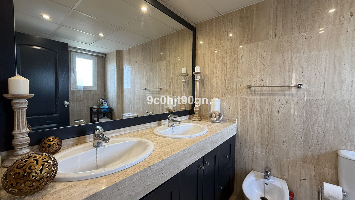 73fac7e615f892c1804052e7e79523df - 42