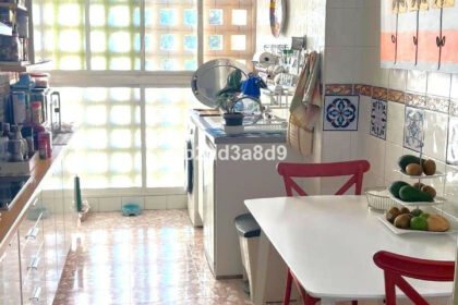 751e9dba9d4ff3e2bfa8c866c4343e4d - 12