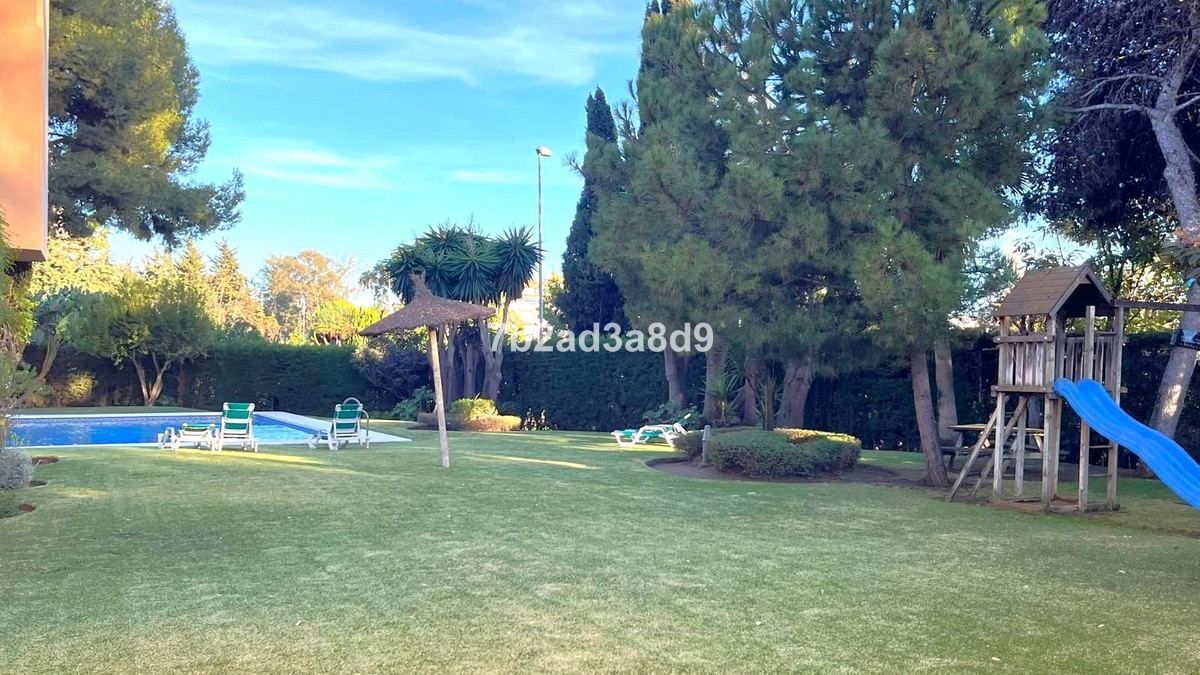 751e9dba9d4ff3e2bfa8c866c4343e4d - 17