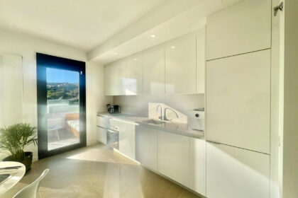 757bd4fa51bcfc0eda04ce56021bc1b7 - 11