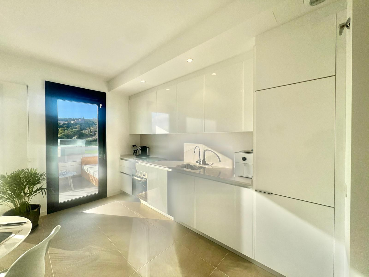 757bd4fa51bcfc0eda04ce56021bc1b7 - 11