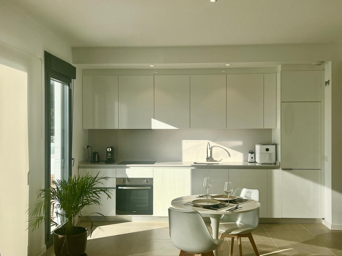 757bd4fa51bcfc0eda04ce56021bc1b7 - 14