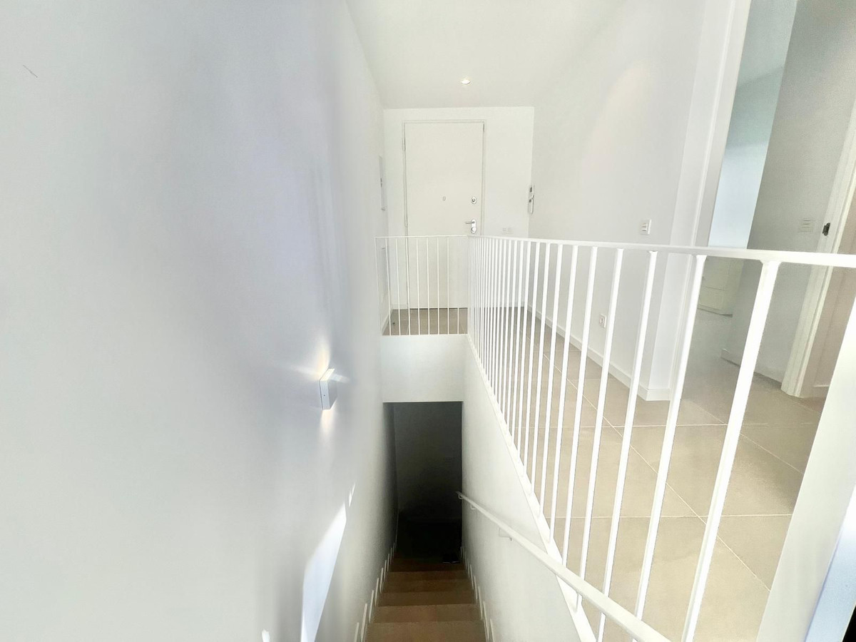 757bd4fa51bcfc0eda04ce56021bc1b7 - 17