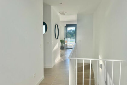 757bd4fa51bcfc0eda04ce56021bc1b7 - 18