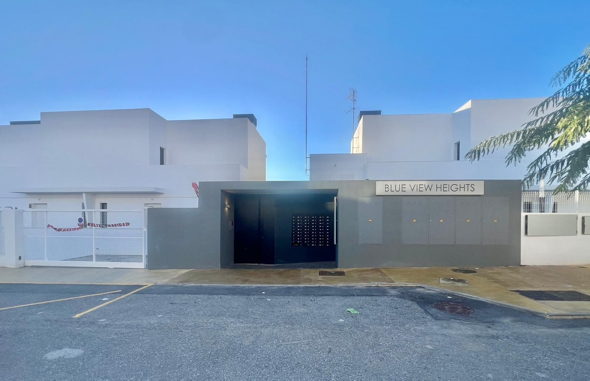 757bd4fa51bcfc0eda04ce56021bc1b7 - 2