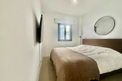 757bd4fa51bcfc0eda04ce56021bc1b7 - 24