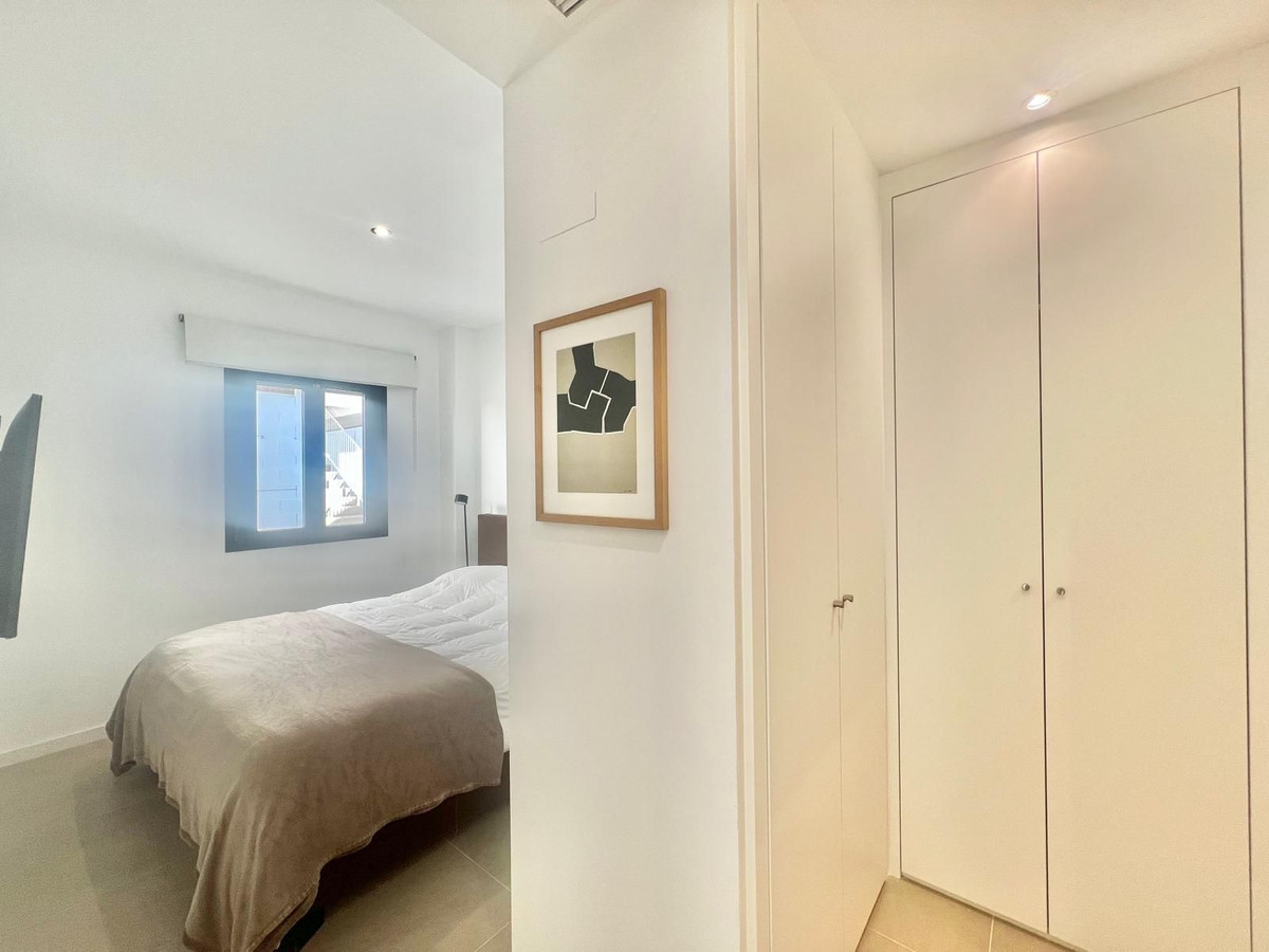 757bd4fa51bcfc0eda04ce56021bc1b7 - 28